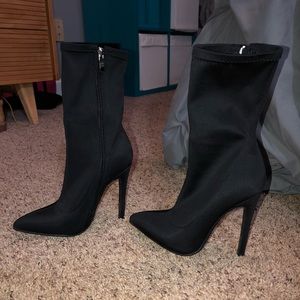 Never worn sock booties